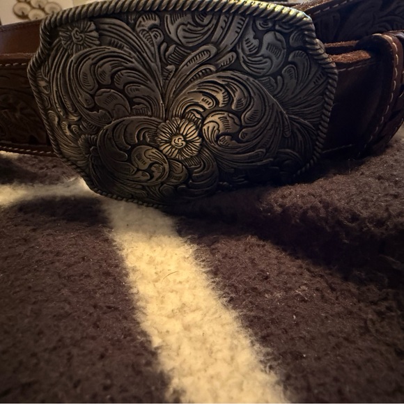Accessories - Tooled Leather Western Belt with Floral Silver-Toned Buckle - Brown